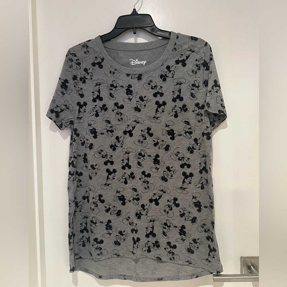 Disney Charcoal Mickey Mouse Pattern Tee size xl